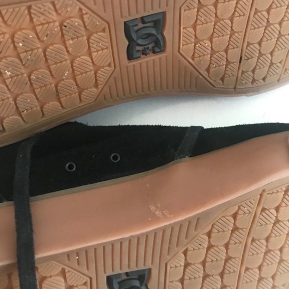 DC black suede skateboard shoes - Picture 15 of 16
